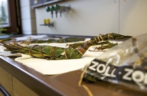 Zollfahndungsamt Hamburg: ZOLL-HH: Kein Tee im Gepäck - Zoll stellt 50 Kilogramm Khat sicher