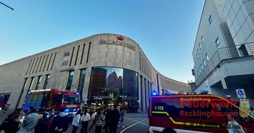 Feuerwehr Recklinghausen: FW-RE: Brand im Palais Vest in der Recklinghäuser Innenstadt - keine Verletzten